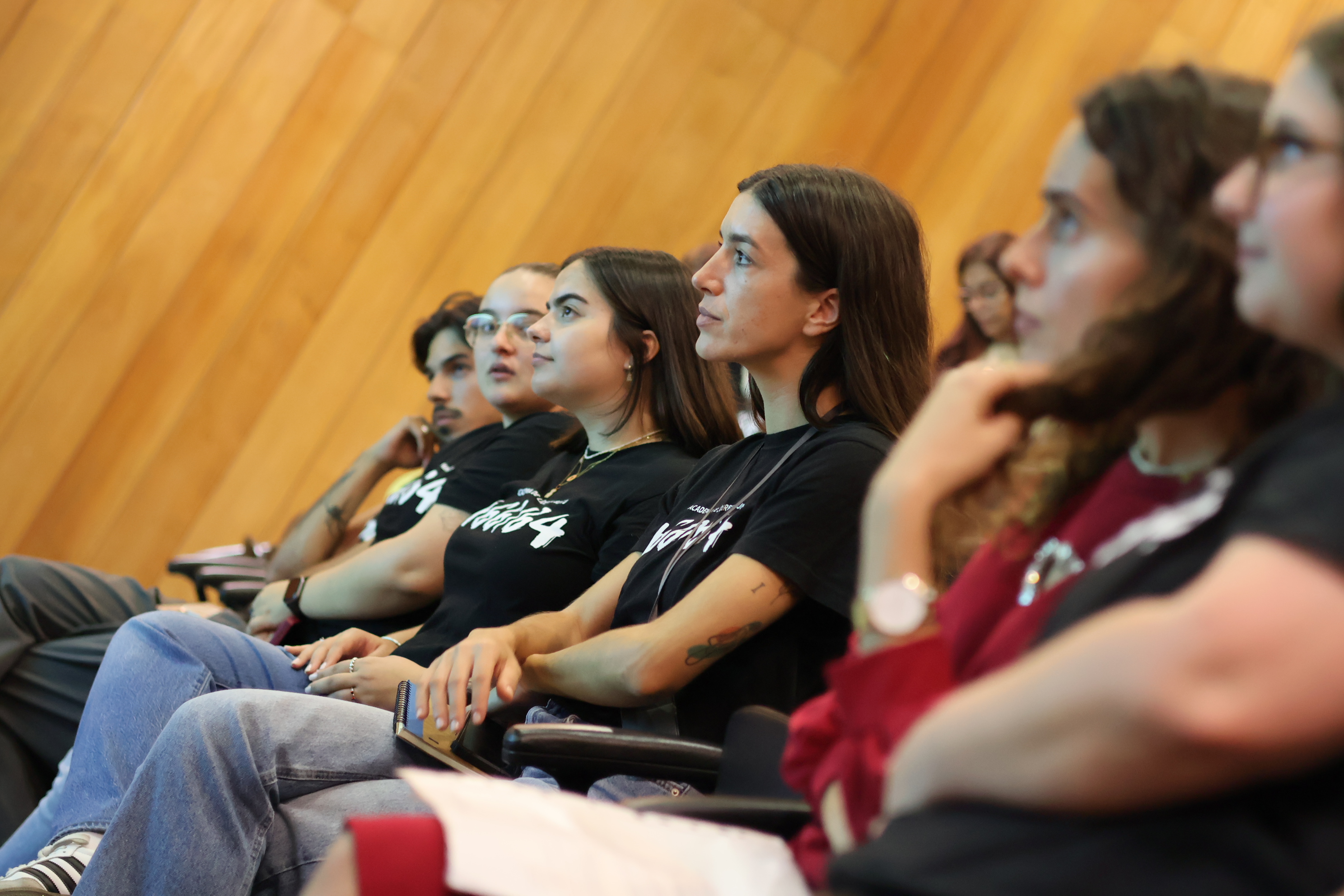 Ubuntu em ação: experiências e autoconhecimento no IPVC